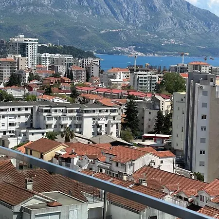 Deniz Manzarali Ferah Appartamento Budua